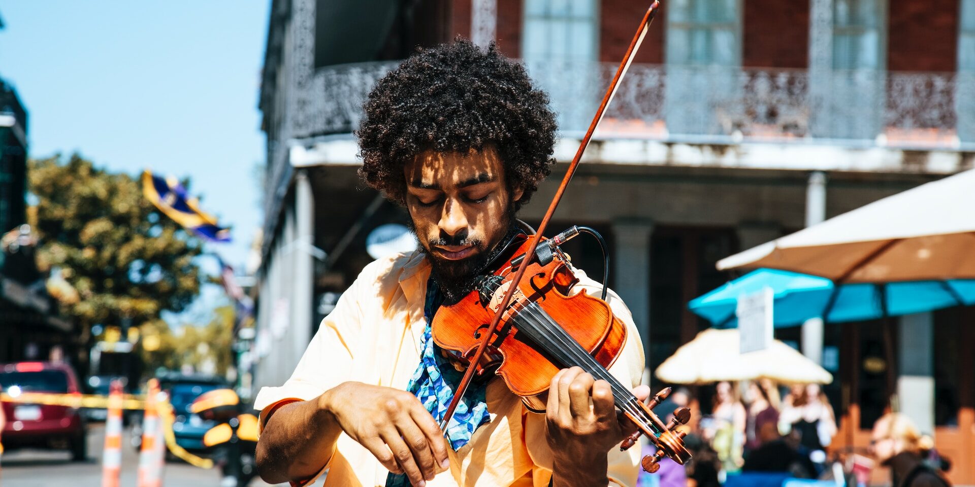 Supply Chain Network Design: Optimizing Efficiency and Performance Street musician playing violin in New Orleans. - Supply Chain Transparency