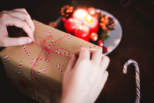 Unwrapping the Surprises Affecting Holiday Season Supply Chains Unwrapping the Surprises Affecting Holiday Season Supply Chains