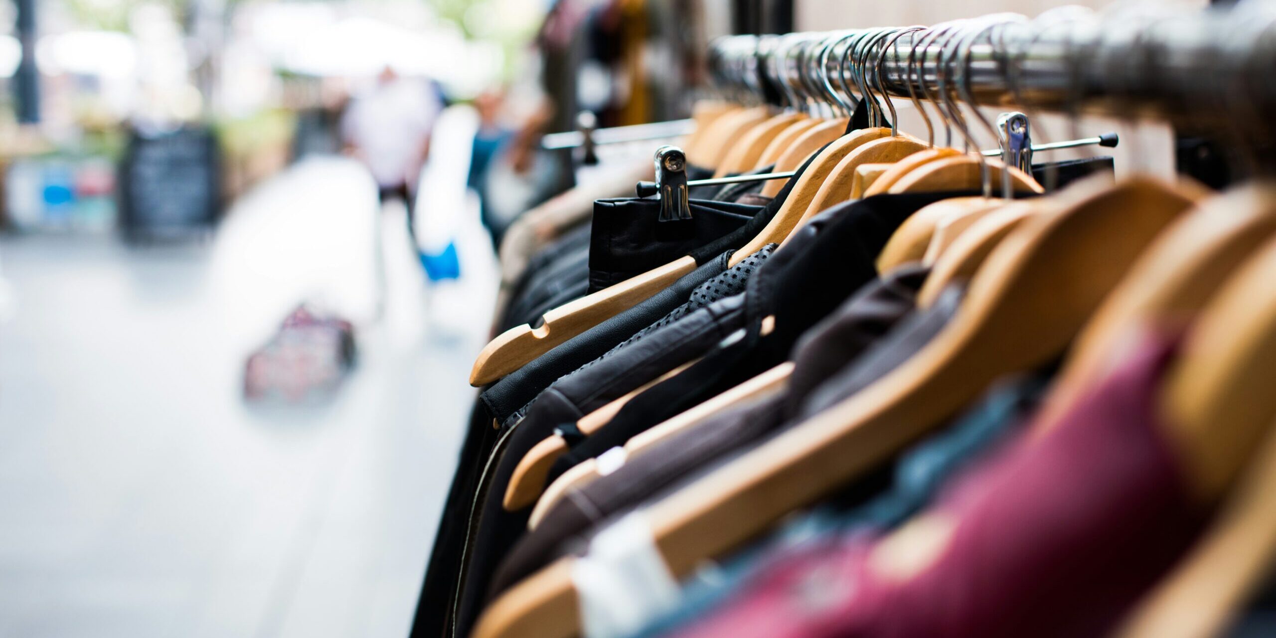Enhancing Supply Chain Efficiency and Elevating Customer Satisfaction in Fashion Retail Enhancing Supply Chain Efficiency and Elevating Customer Satisfaction in Fashion Retail