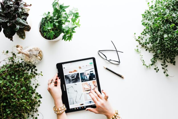 China’s E-commerce Logistics Index Sees Robust Growth in 2023 China's E-commerce Logistics Index Sees Robust Growth in 2023