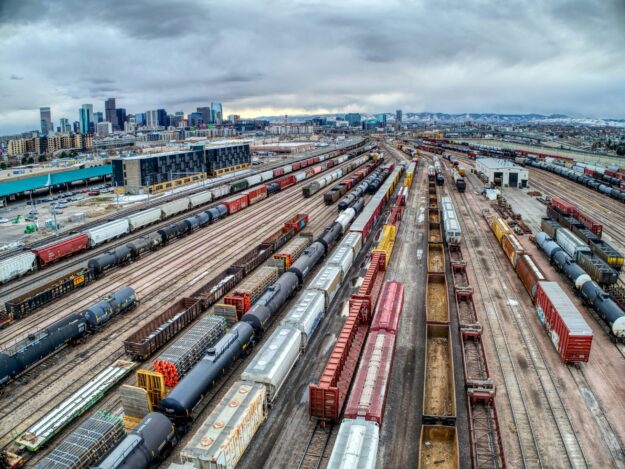 Expansion of Railway Logistics Centers Boosts China’s Supply Chain Expansion of Railway Logistics Centers Boosts China's Supply Chain