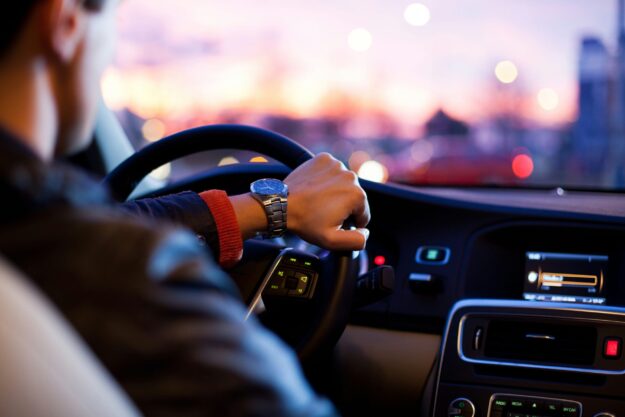 Electric Vehicle Surge Sparks Supply Chain Evolution in Automotive Sector Electric Vehicle Surge Sparks Supply Chain Evolution in Automotive Sector