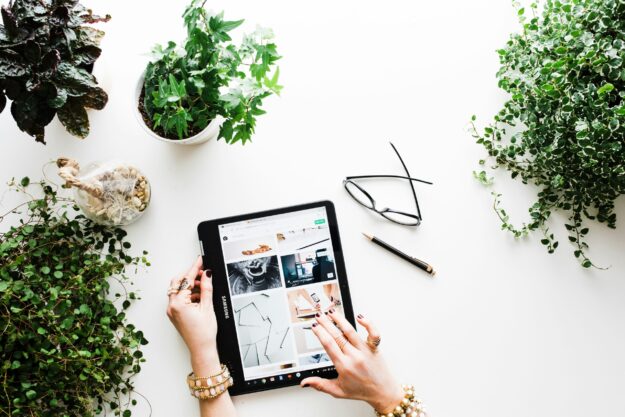 Leveraging Generative AI to Enhance Retail Supply Chain Resilience Leveraging Generative AI to Enhance Retail Supply Chain Resilience