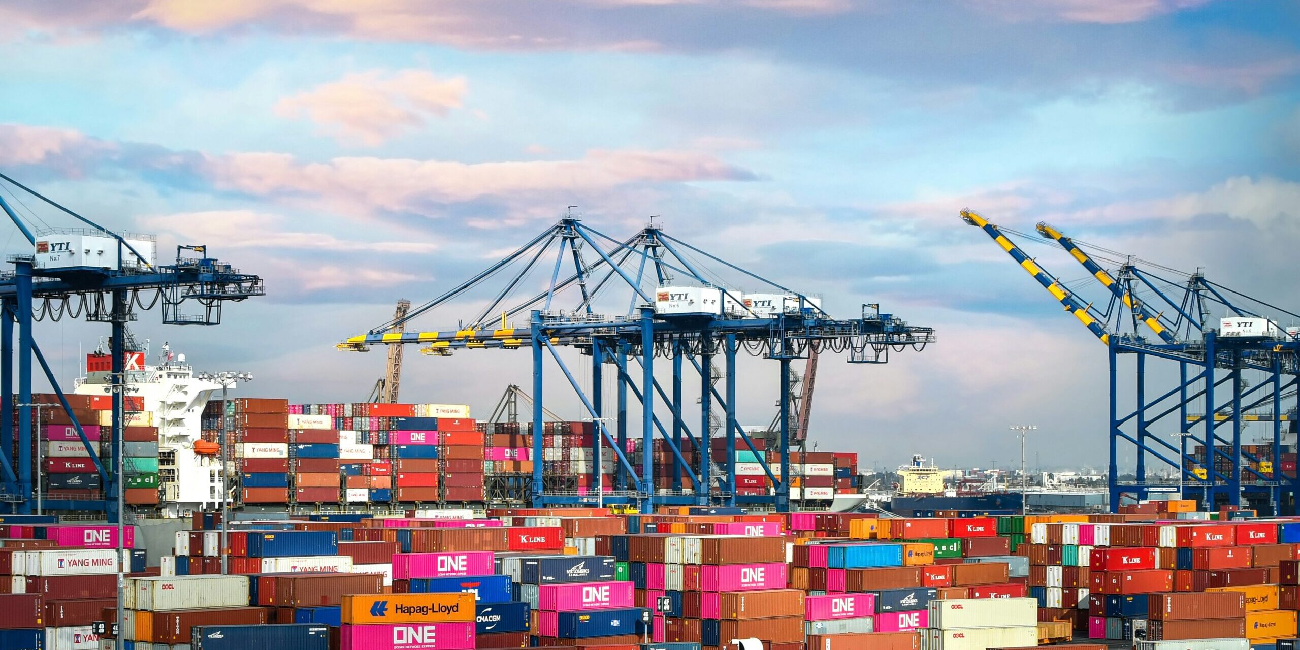 Global Supply Chains Show Signs of Improvement in March, Easing Inflation Concerns