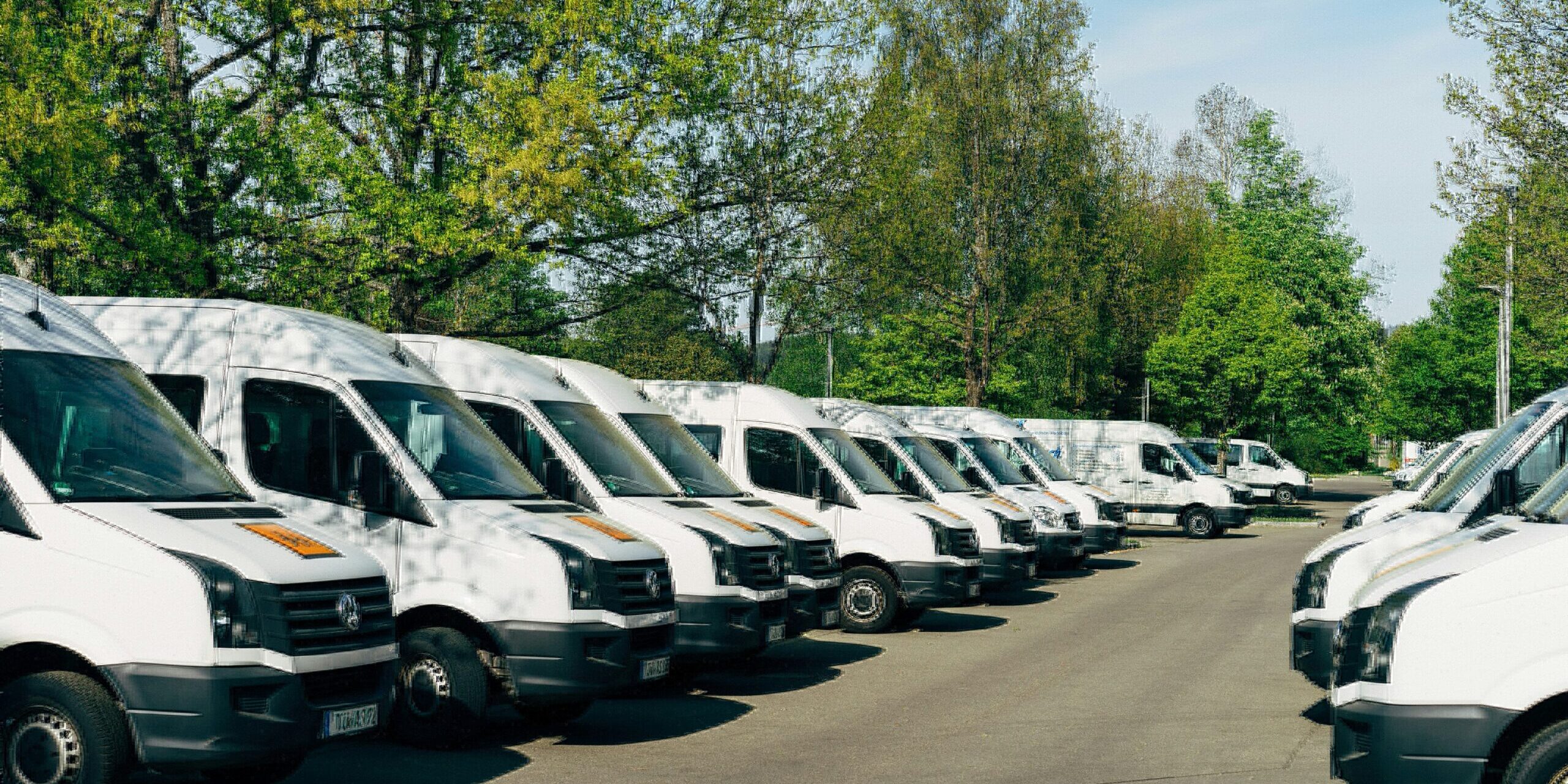 Electric Delivery Fleets Pave the Way for Sustainable Supply Chains Electric Delivery Fleets Pave the Way for Sustainable Supply Chains