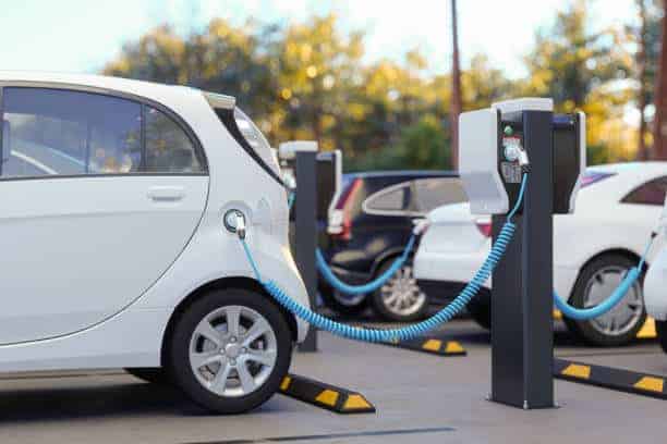 Advancing Sustainability in Supply Chain with Electric Vehicles Advancing Sustainability in Supply Chain with Electric Vehicles